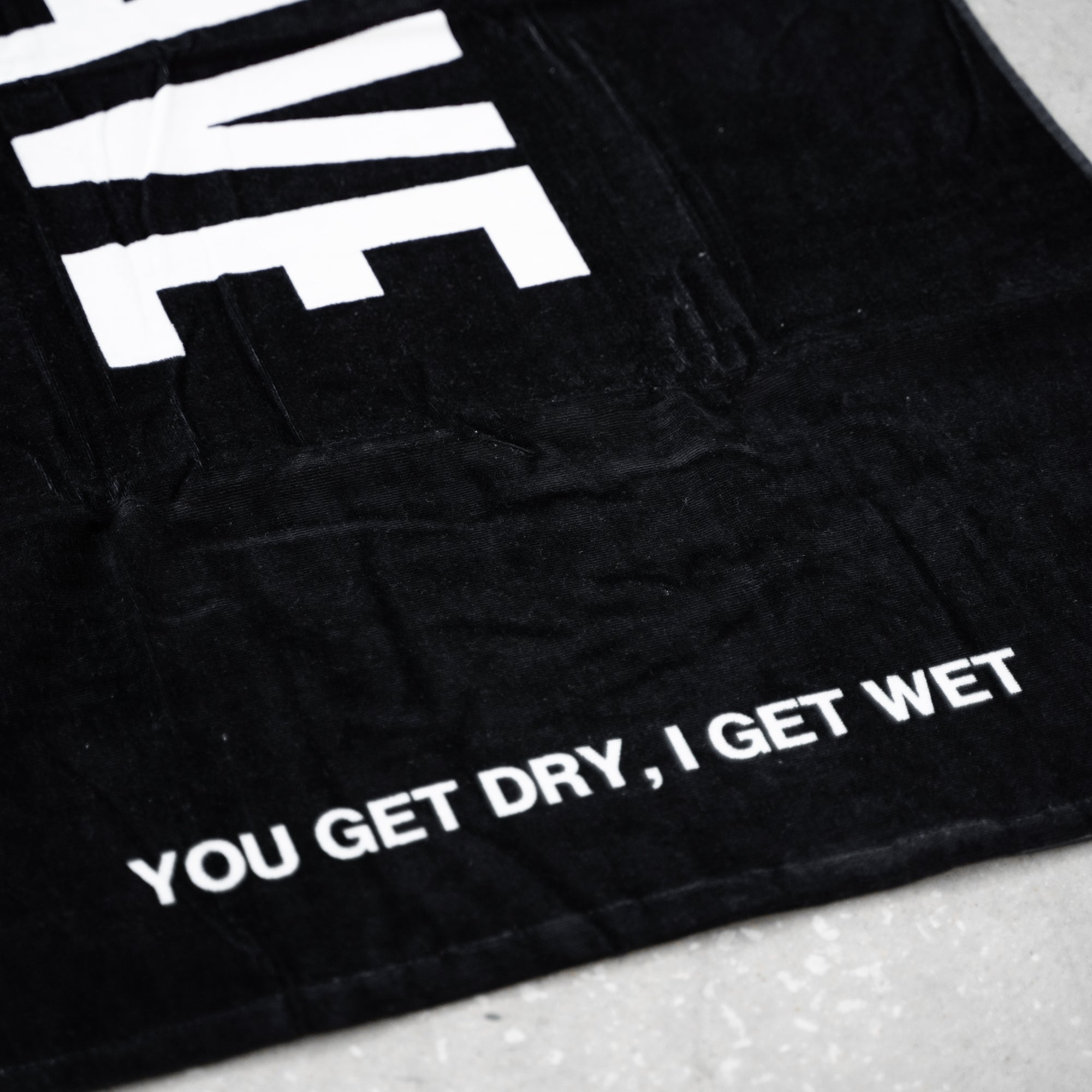 THE BEACH TOWEL