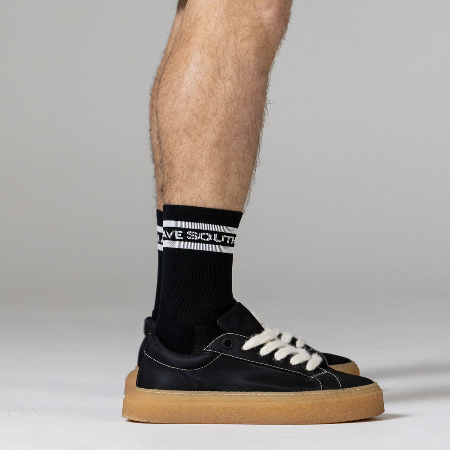 CLASSIC BLACK SOCKS