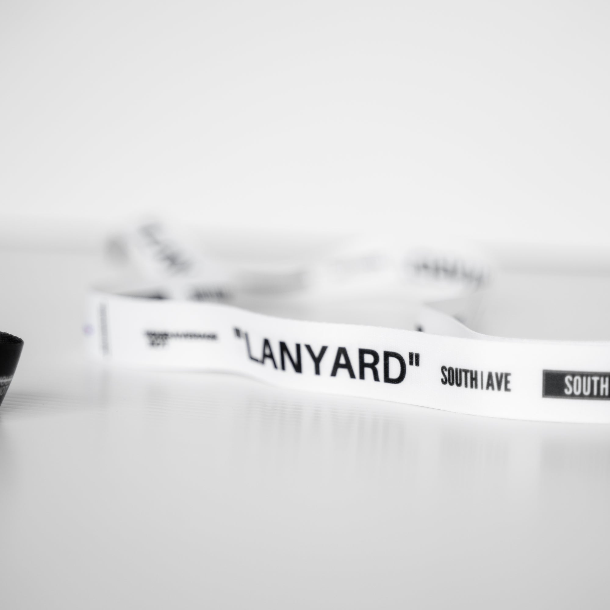 LANYARD (WHITE)