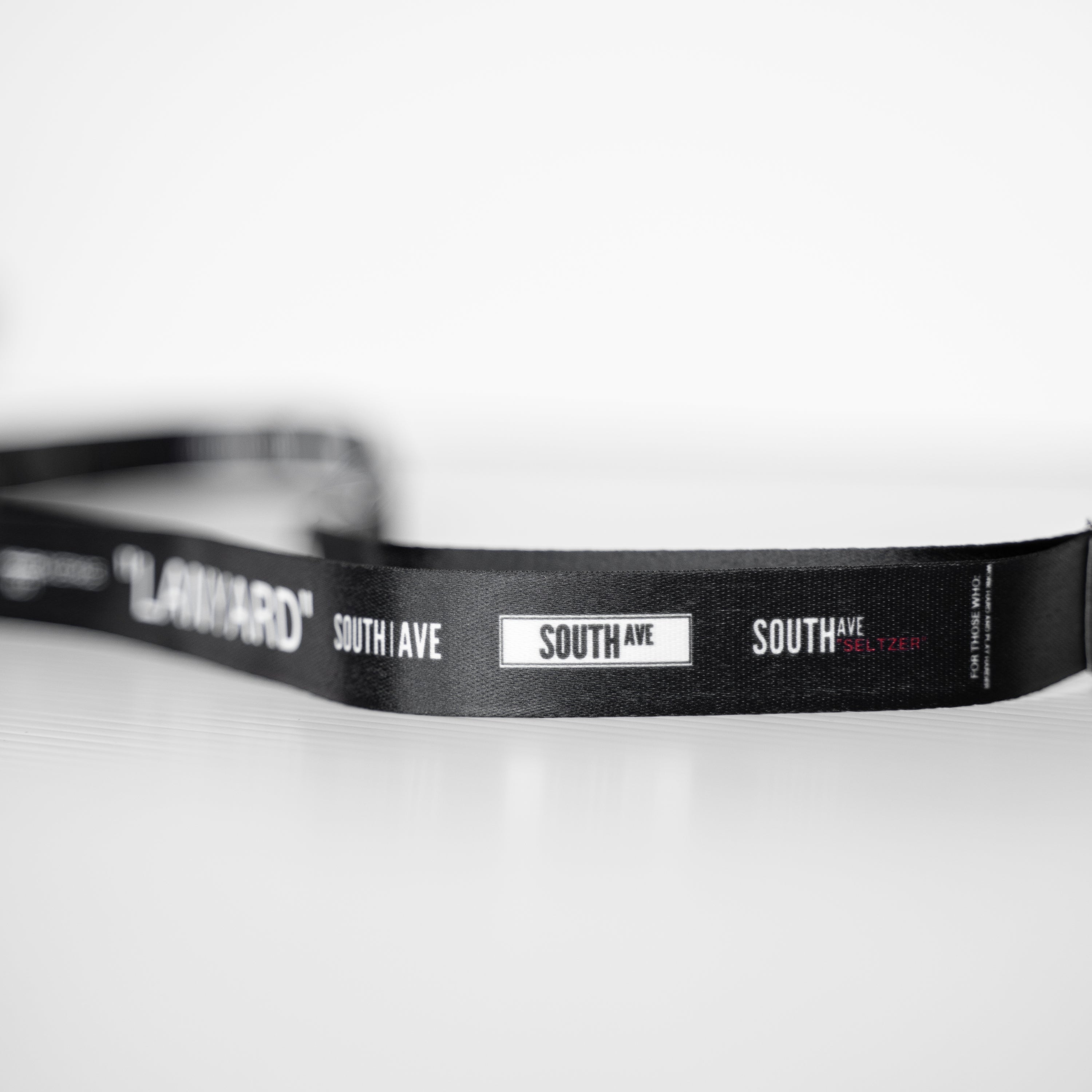 LANYARD (BLACK)